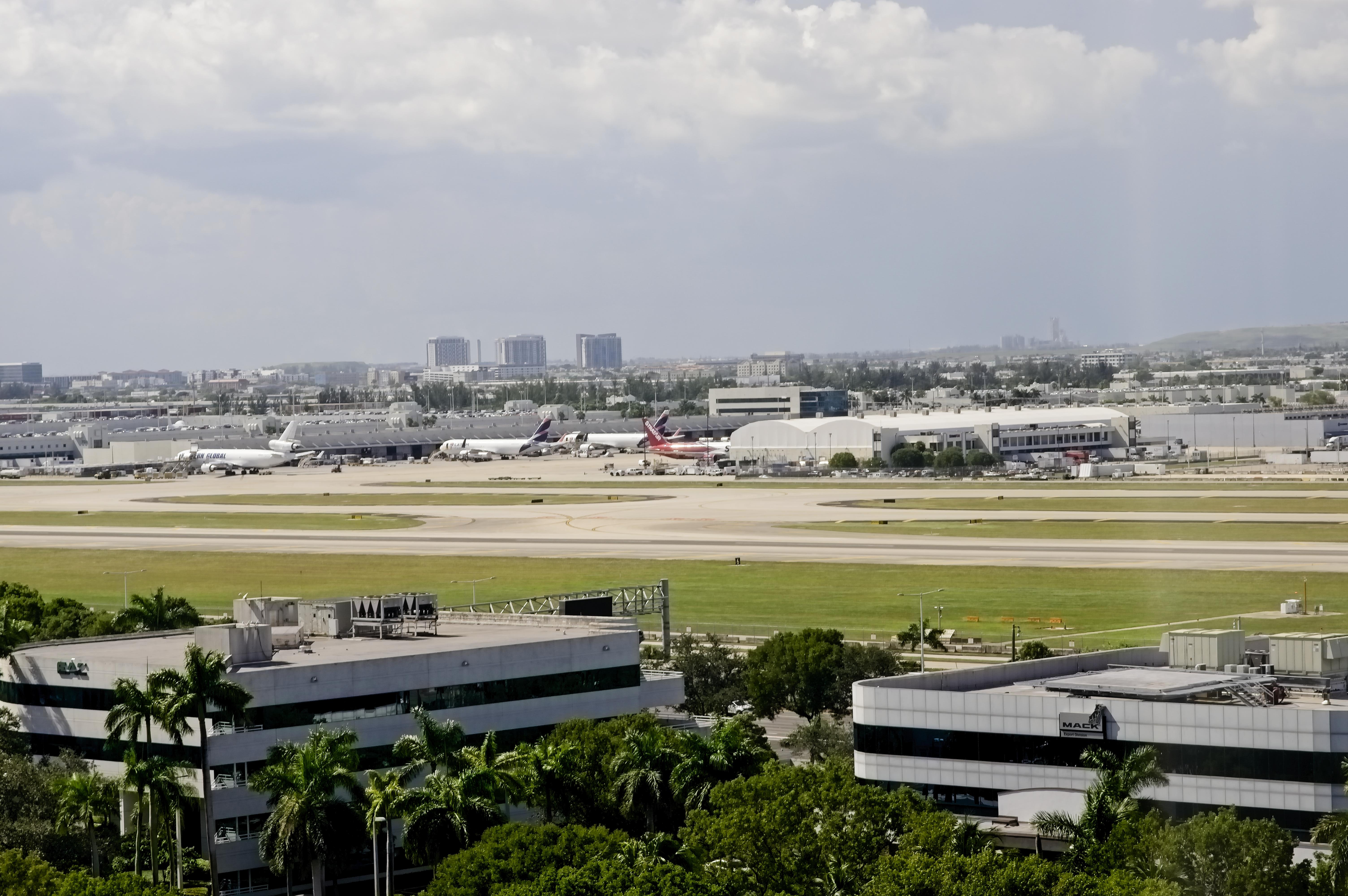 Готель Pullman Miami Airport Miami Springs Екстер'єр фото
